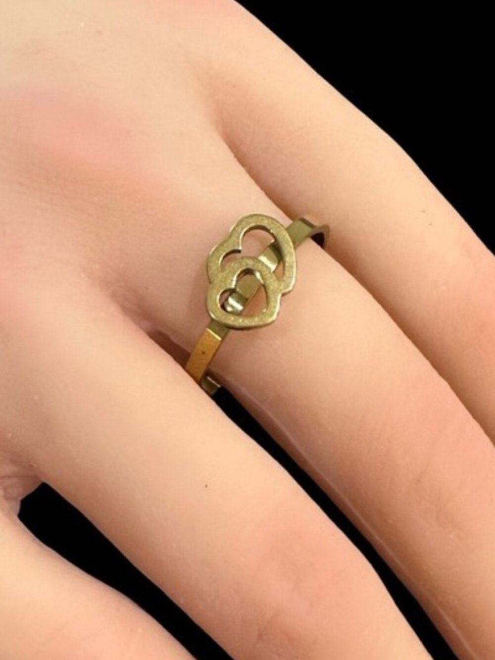 Minimalist Ring Intertwined Hearts Brass Tone Size 11 Womens Jewelry